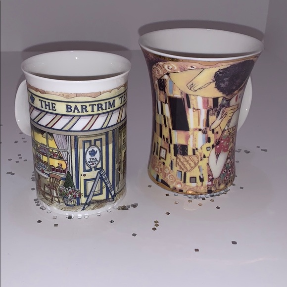 2 English bone China tea cups - Picture 1 of 3